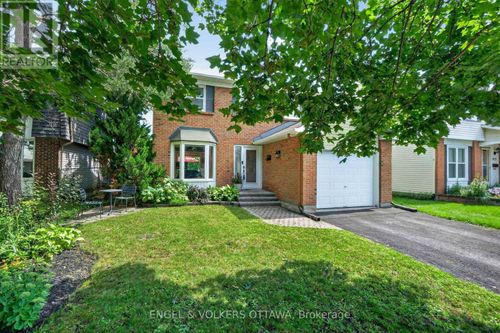 1069 St Germain Crescent, Ottawa, ON, K1C2L7 | Card Image