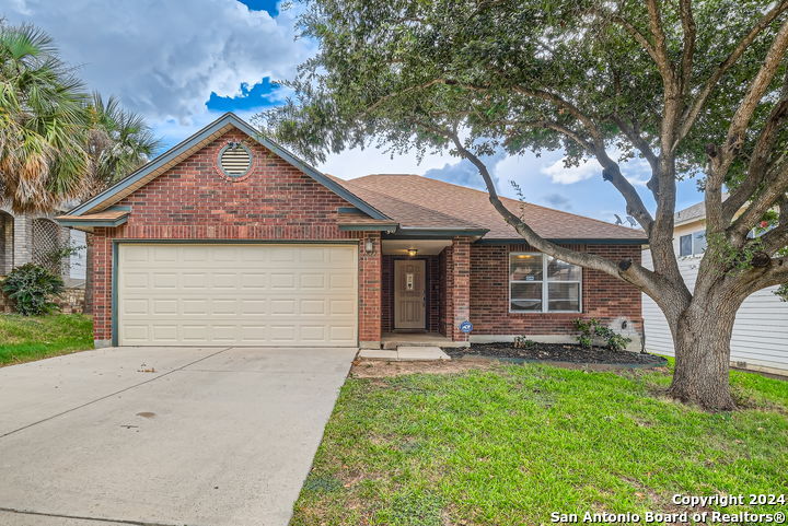 Knights Hvn, Live Oak, TX 78233