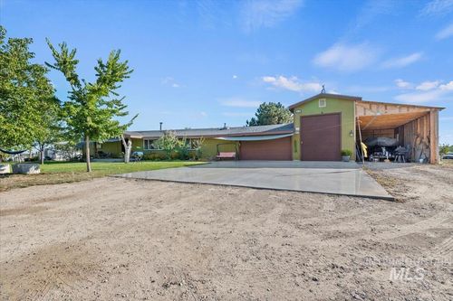 1153 N Big Tree Ln, Kuna, ID, 83634-1061 | Card Image