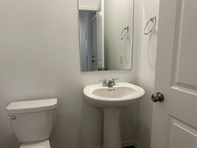 228 Jeffers, House other with 5 bedrooms, 4 bathrooms and 2 parking in Kyle TX | Image 33