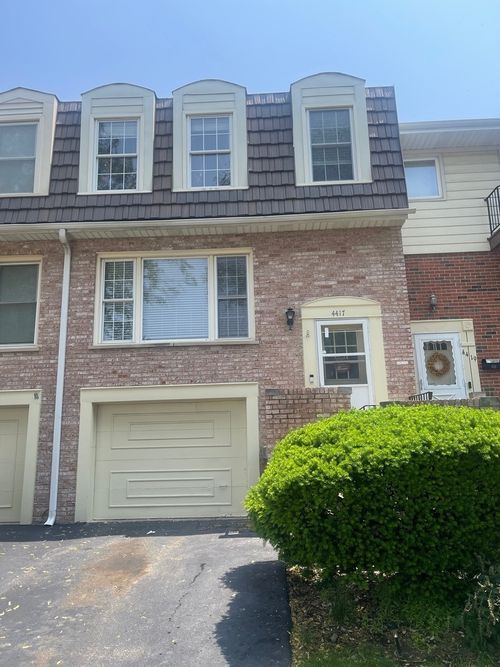 4417 Forest Ave, Brookfield, IL, 60513-2574 | Card Image