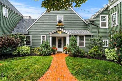 19-8 Franklin St, Marblehead, MA, 01945-3574 | Card Image