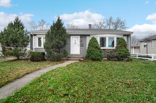 3107 Eder St, Highland, IN, 46322-1233 | Card Image
