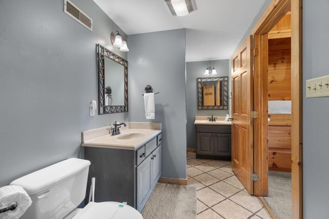 2414 Walnut Cove Way, House other with 4 bedrooms, 6 bathrooms and null parking in Sevierville TN | Image 34