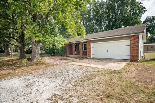 214 Farmer Rd, Willard, MO, 65781-9513 | Card Image