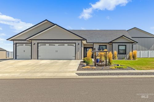 3745 Skyview Dr, Lewiston, ID, 83501-6415 | Card Image