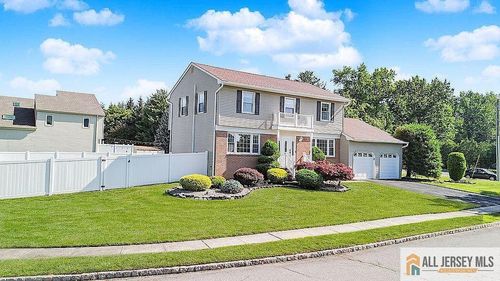 1 Mundy Rd, East Brunswick, NJ, 08816-2666 | Card Image