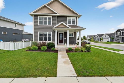 1208 Merry Blossom Ln, Verona, WI, 53593-8987 | Card Image