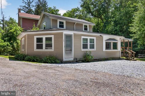 1291 Stone Glen Rd, DAUPHIN, PA, 17018-9311 | Card Image