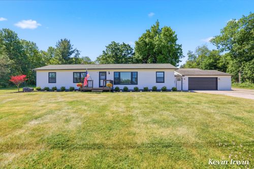 4380 Russell St, Cedar Springs, MI, 49319-9171 | Card Image
