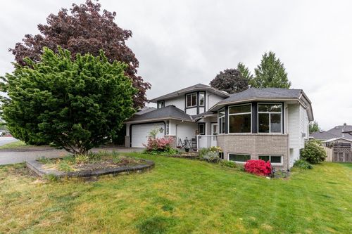 19624 Somerset Dr, Pitt Meadows, BC, V3Y2L4 | Card Image