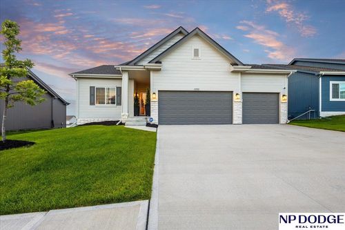 16922 Nebraska Ave, Omaha, NE, 68116-4651 | Card Image
