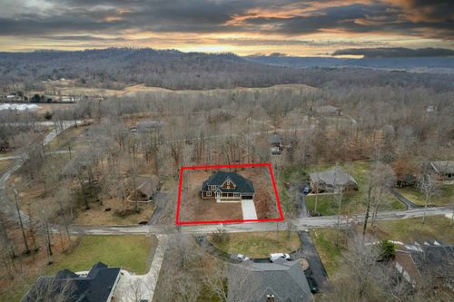 116 Shelby Ln, Stanford, KY, 40484-8550 | Card Image