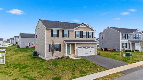 310 Otero Ln, HEDGESVILLE, WV, 25427-7721 | Card Image