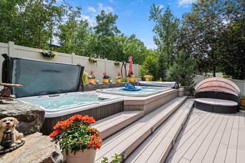 11 Aspen Cliff Pl Sw, Calgary, AB, T3H0M1 | Card Image