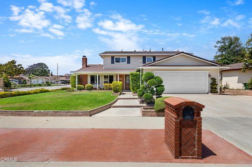 6421 Almar St, Simi Valley, CA, 93063-3801 | Card Image