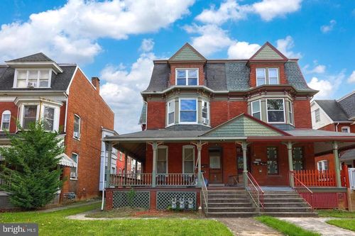 656 Linden Ave, YORK, PA, 17404-3582 | Card Image