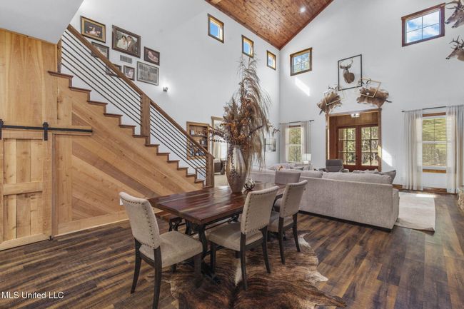 24-web-or-mls-2162 Leesburg-26 | Image 11