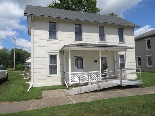 70 Poplar Ave, Newark, OH, 43055-4920 | Card Image
