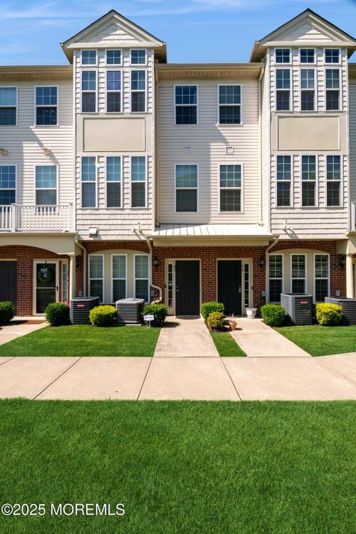 43 Kyle Dr, Tinton Falls, NJ, 07712-7535 | Card Image