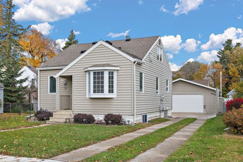 402 11th Ave Sw, Austin, MN, 55912-3222 | Card Image