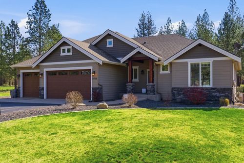 3410 E Elena Ln, Chattaroy, WA, 99003-5121 | Card Image