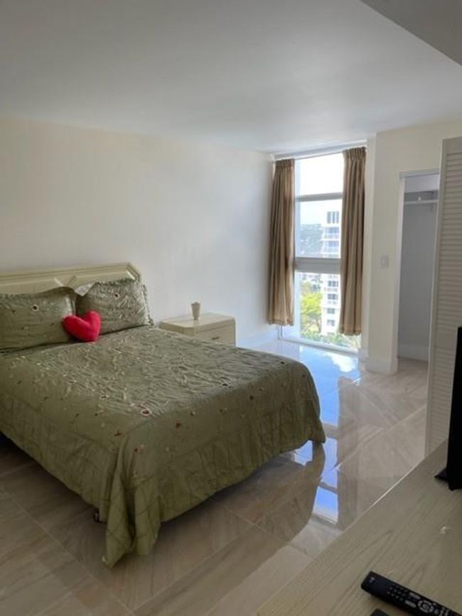 Master suite | Image 19