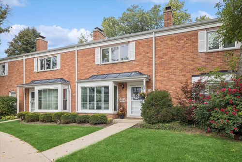 494 Old Surrey Rd, Hinsdale, IL, 60521-5137 | Card Image