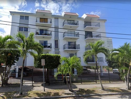303-2500 Sw 6th St, Miami, FL, 33135-2951 | Card Image