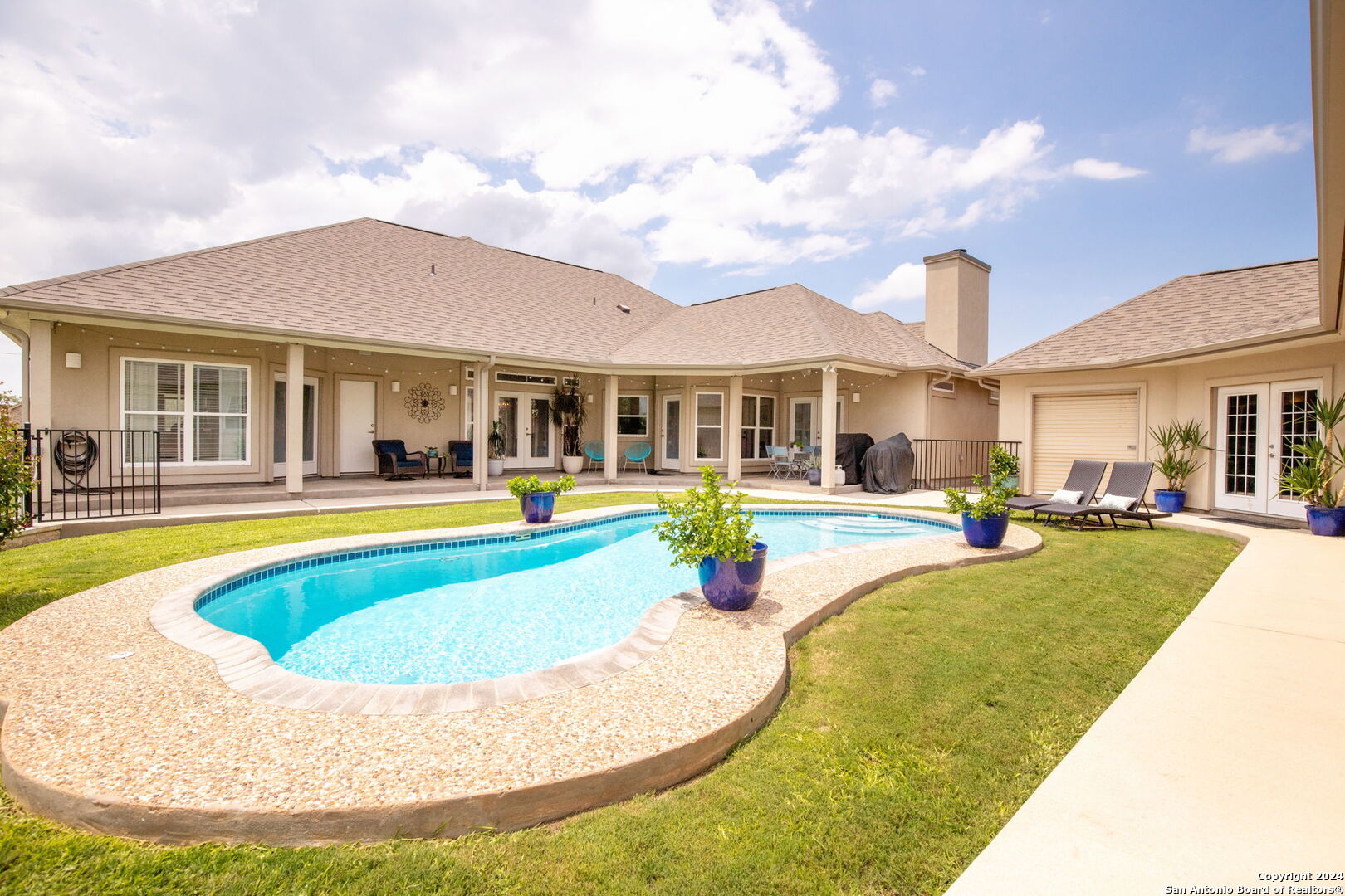 Gustav Ln, San Marcos, TX 78666