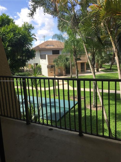 apt-204-8261 Sw 128th St, Pinecrest, FL, 33156-5945 | Card Image