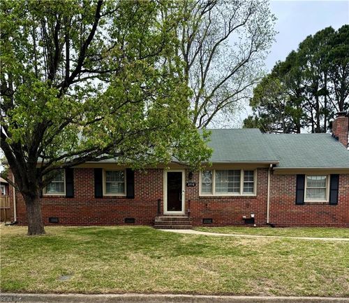 3716 Linnet Ln, Portsmouth, VA, 23703-2233 | Card Image