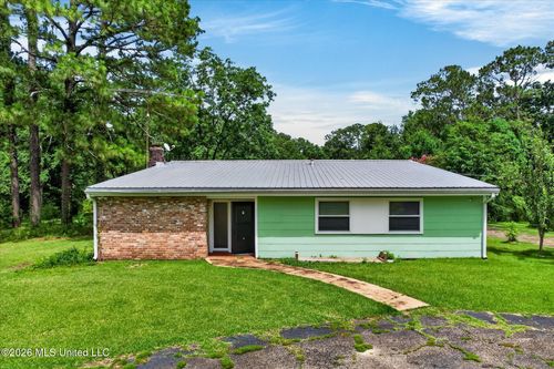 10452 Highway 11, Poplarville, MS, 39470-6404 | Card Image