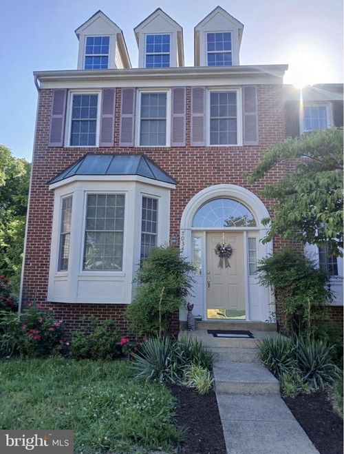 7034 Darby Towne Ct, ALEXANDRIA, VA, 22315-4752 | Card Image