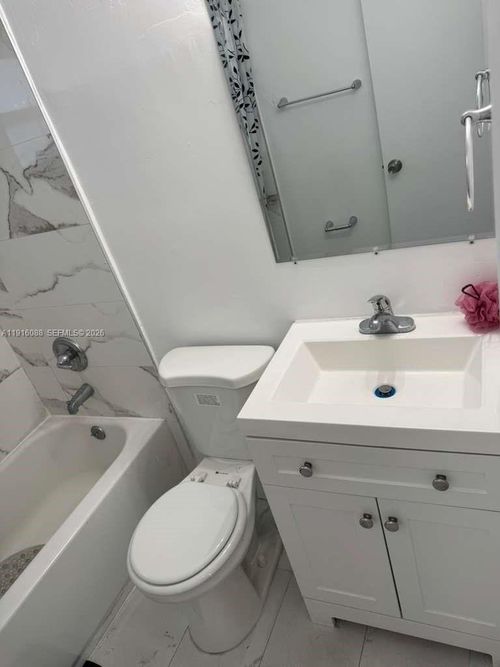 apt-5-2150 Nw 24th St, Miami, FL, 33142-8481 | Card Image