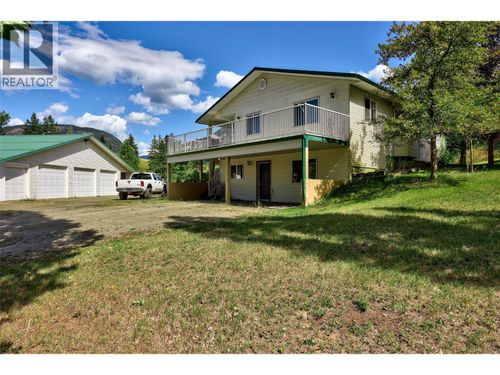 {{alt}} | Card Image