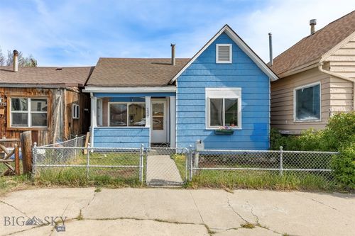 1327 Farrell St, Butte, MT, 59701-2725 | Card Image
