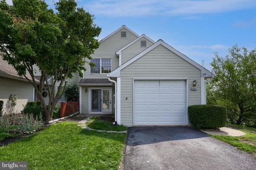 1091 Country Hill Dr, HARRISBURG, PA, 17111-4657 | Card Image