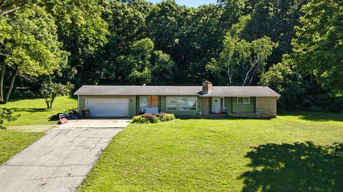 809 Holmen Drive, Holmen, WI, 54636 | Card Image