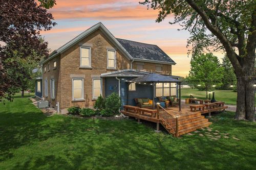 N5562 County Road A, LAKE MILLS, WI, 53551-9538 | Card Image