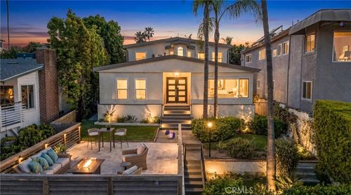 7313 Earldom Ave, Playa del Rey, CA, 90293-8056 | Card Image