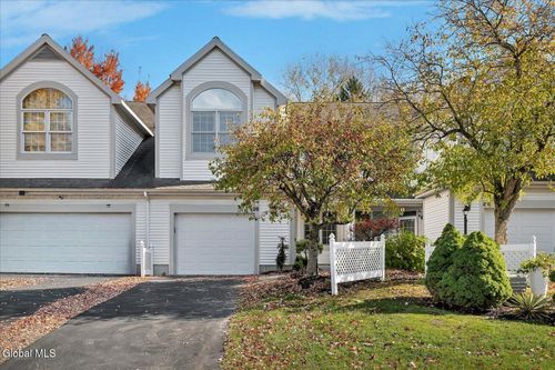 26 Malibu Hl, Rensselaer, NY, 12144-9694 | Card Image