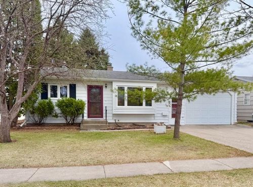 1711 11th Ave N, Moorhead, MN, 56560-1813 | Card Image