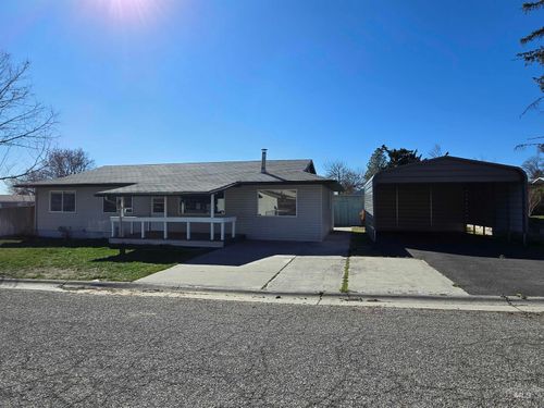 1011 S Cleveland St, Jerome, ID, 83338-3103 | Card Image