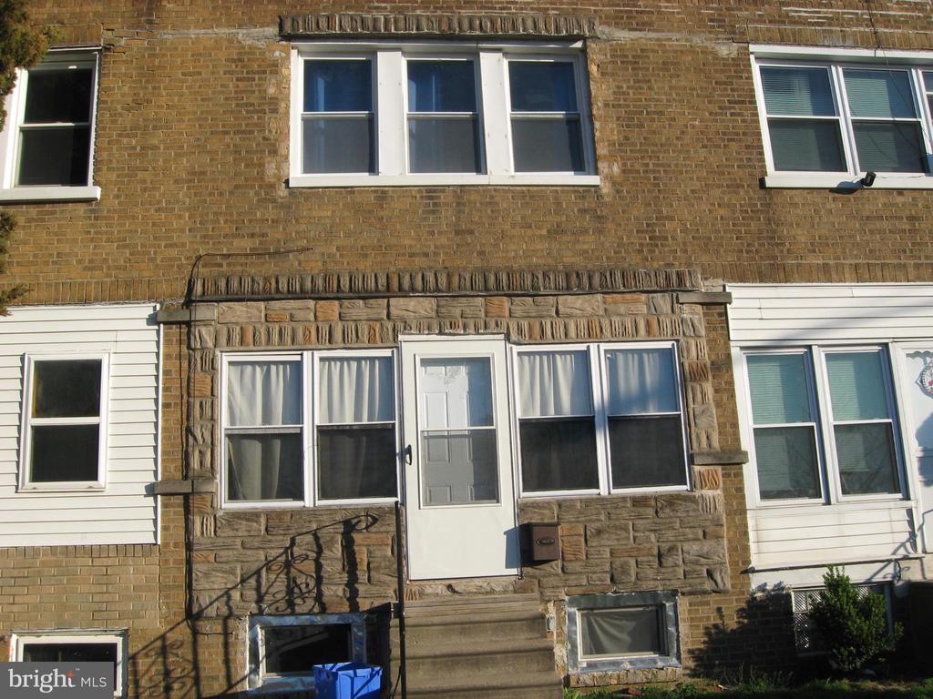 Edmund St, Philadelphia, PA 19135