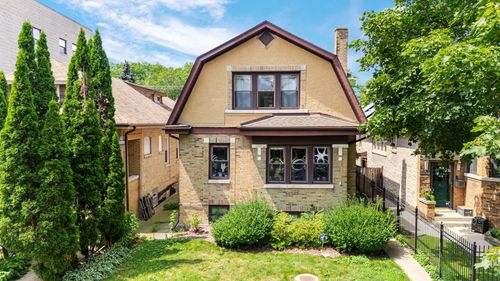 6024 N Rockwell St, Chicago, IL, 60659-4027 | Card Image