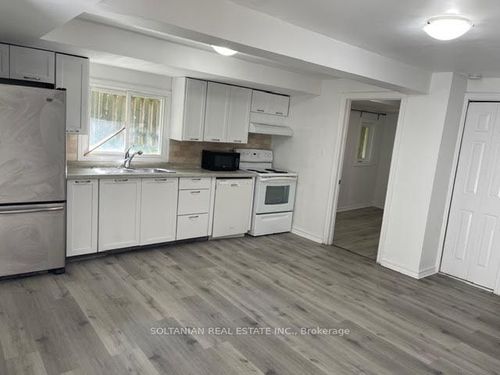 257 Parkwood Ave, Keswick, ON, L4P2X2 | Card Image