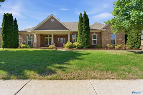 151 Castlewood Dr, Madison, AL, 35756-2503 | Card Image