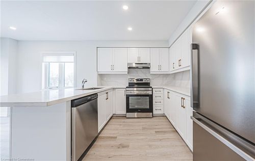 55 Dryden Lane, Hamilton, ON, L8H0B6 | Card Image