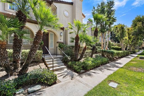 82 Rosenblum, Irvine, CA, 92602-2406 | Card Image